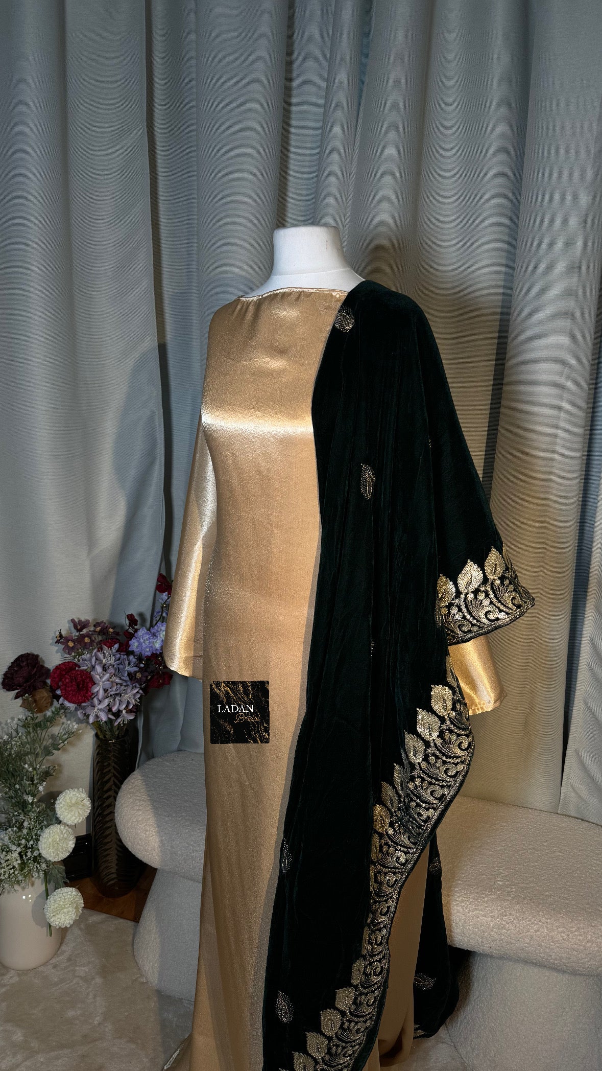 Embroidered Velvet Gabasaar | Emerald Green