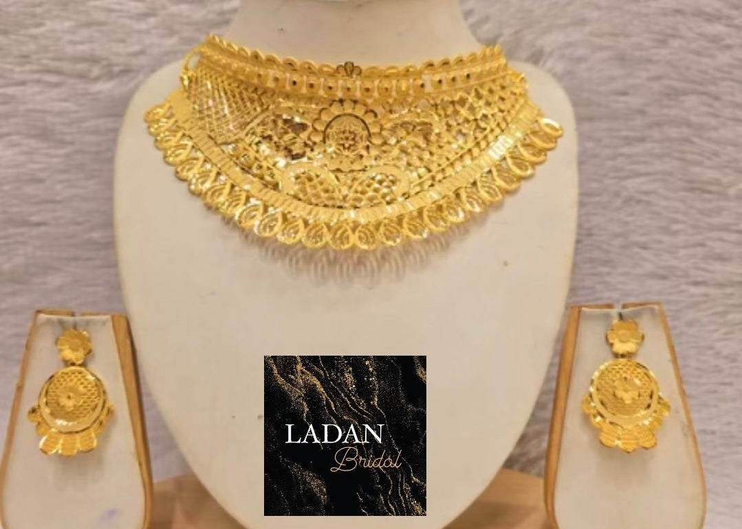 Gold Jewellery Set