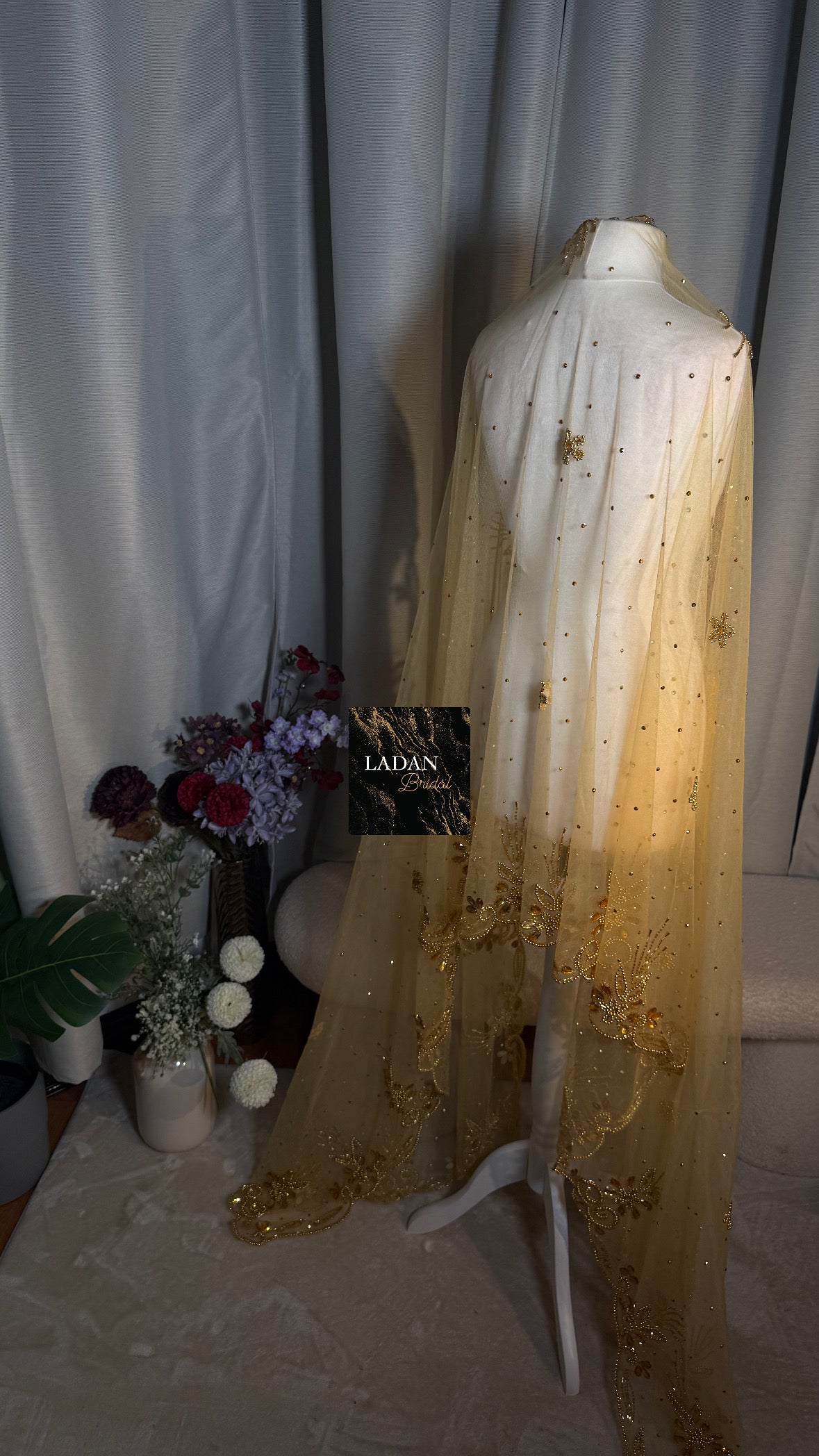 3 metre Gold Lace Veil