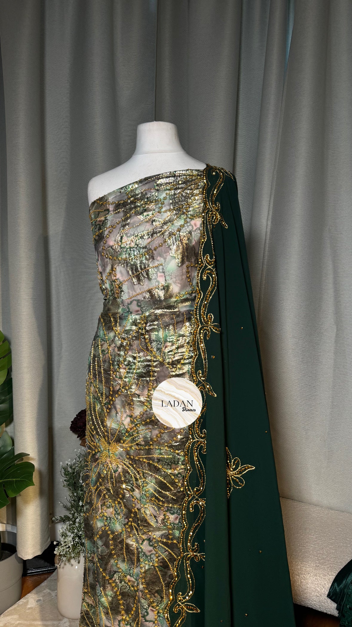 Floral Stone Dirac Collection - Dark Green