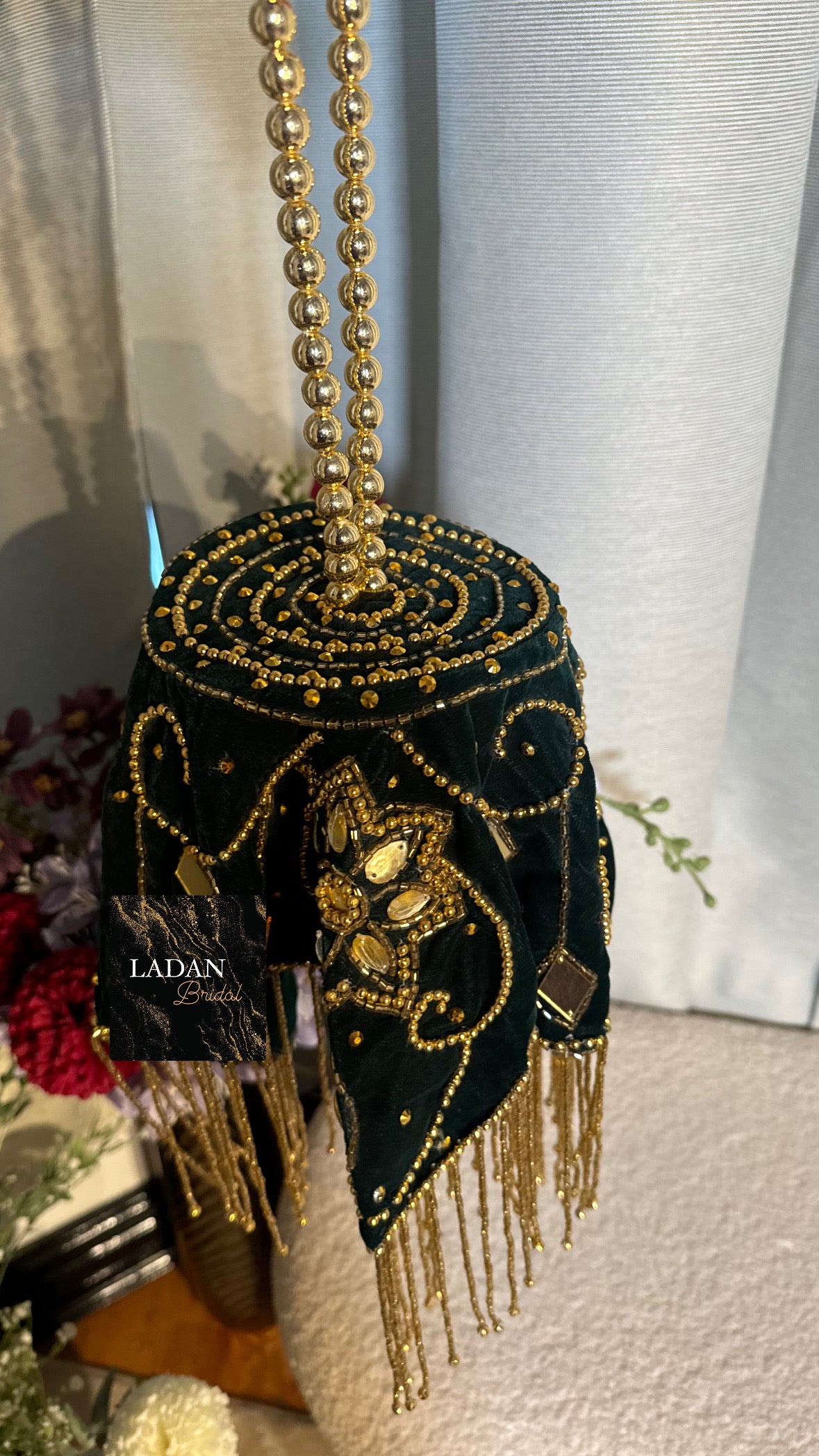 Velvet Embroidered Bag | Green