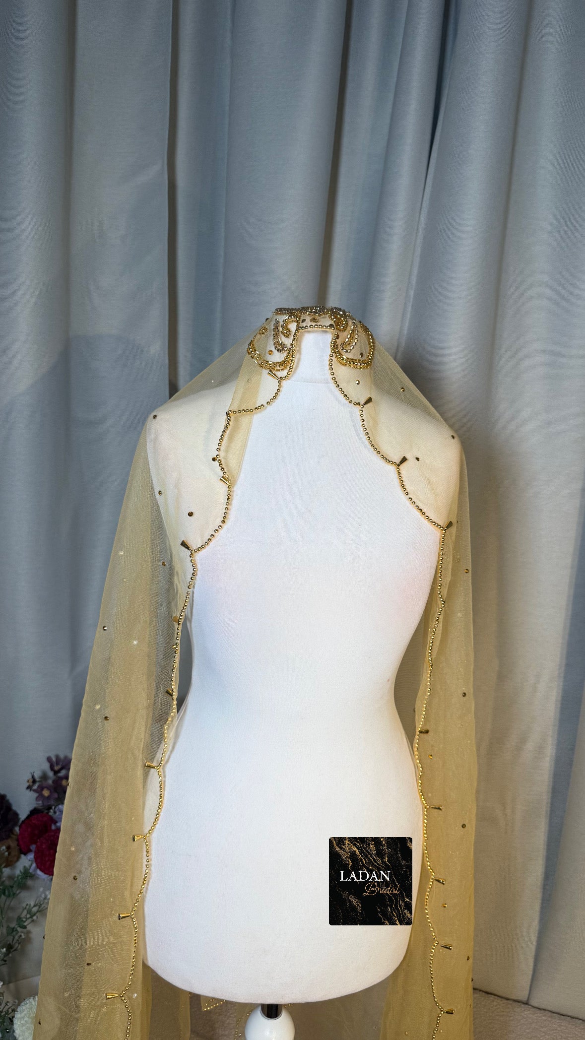 Lace Gold Veil