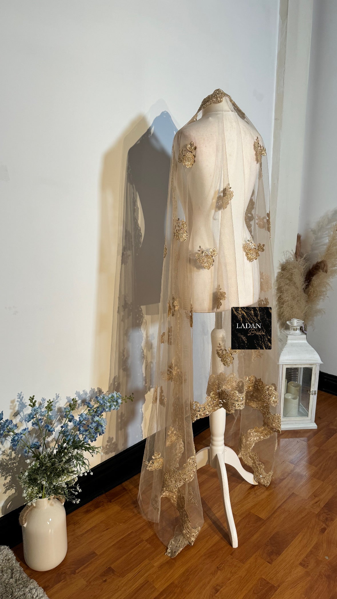 3 metre Pearl Lace Veil | Gold