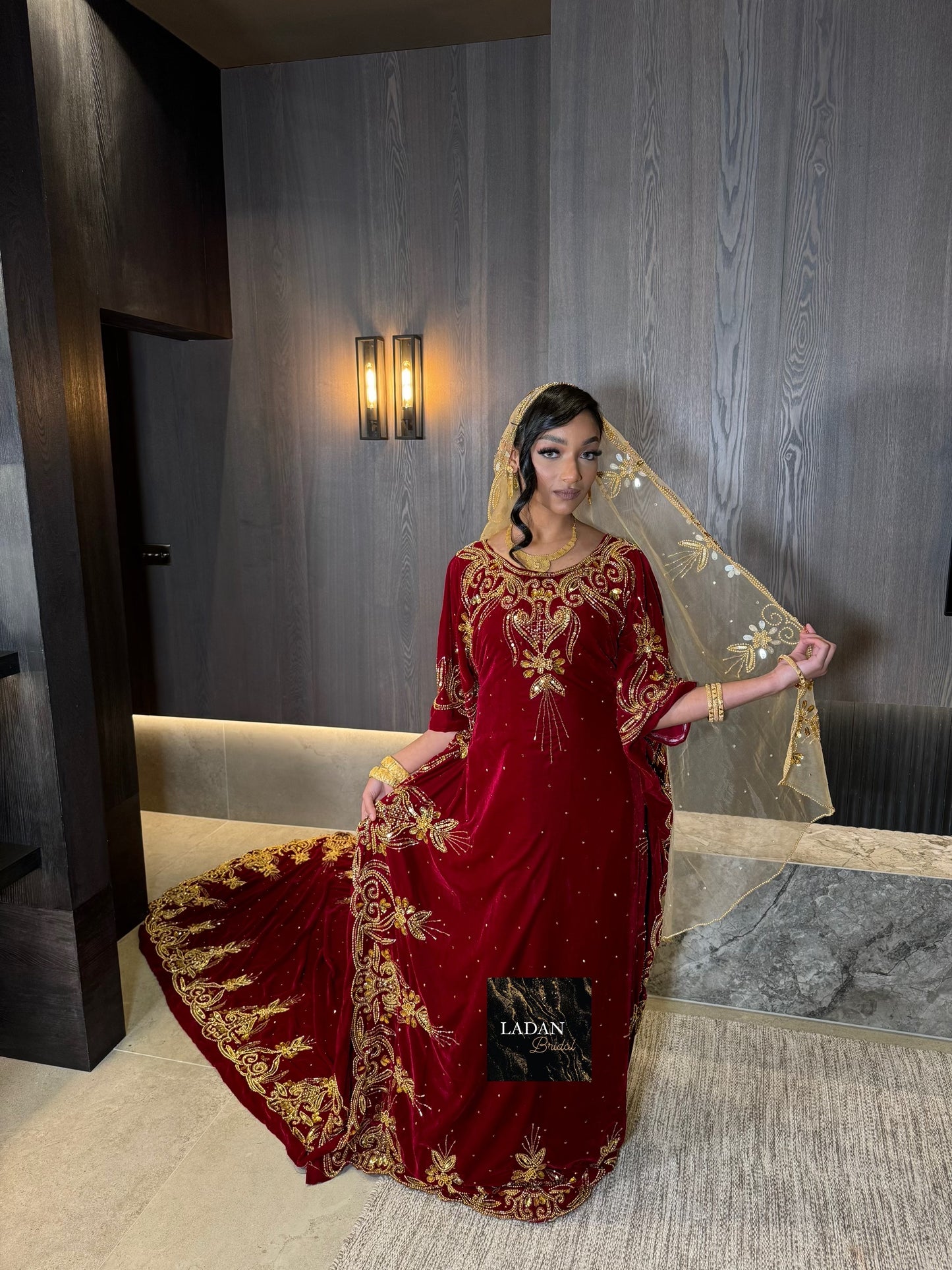 Ilwaad Velvet Bridal Dirac - Maroon