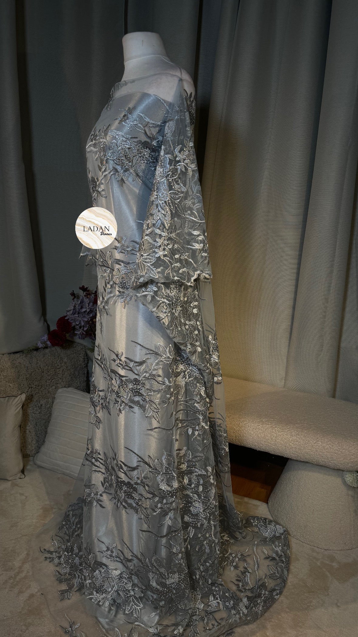 Floral Embroidered Lace Dirac Set | Silver
