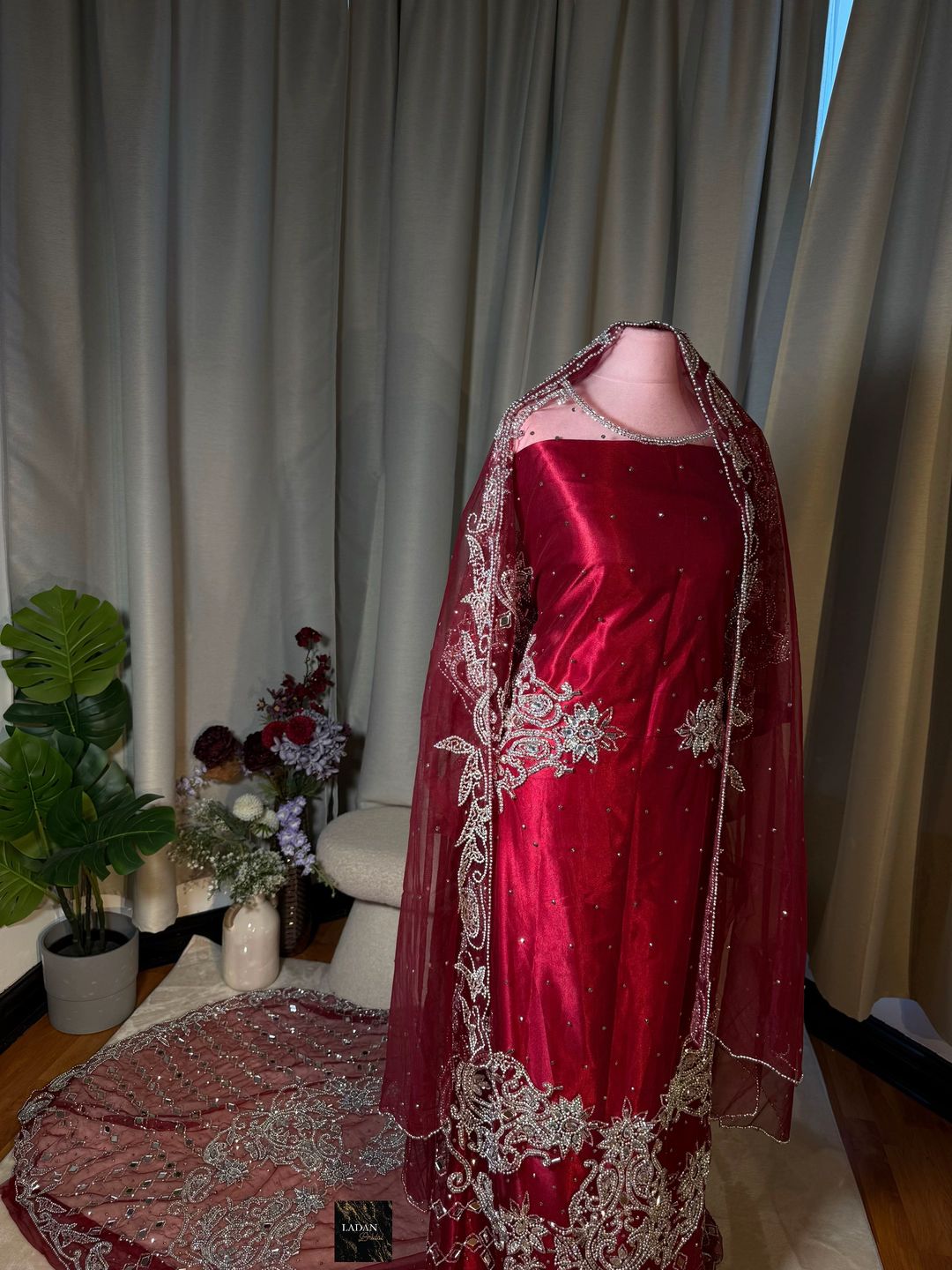 Hodan - Silver Stones | Maroon