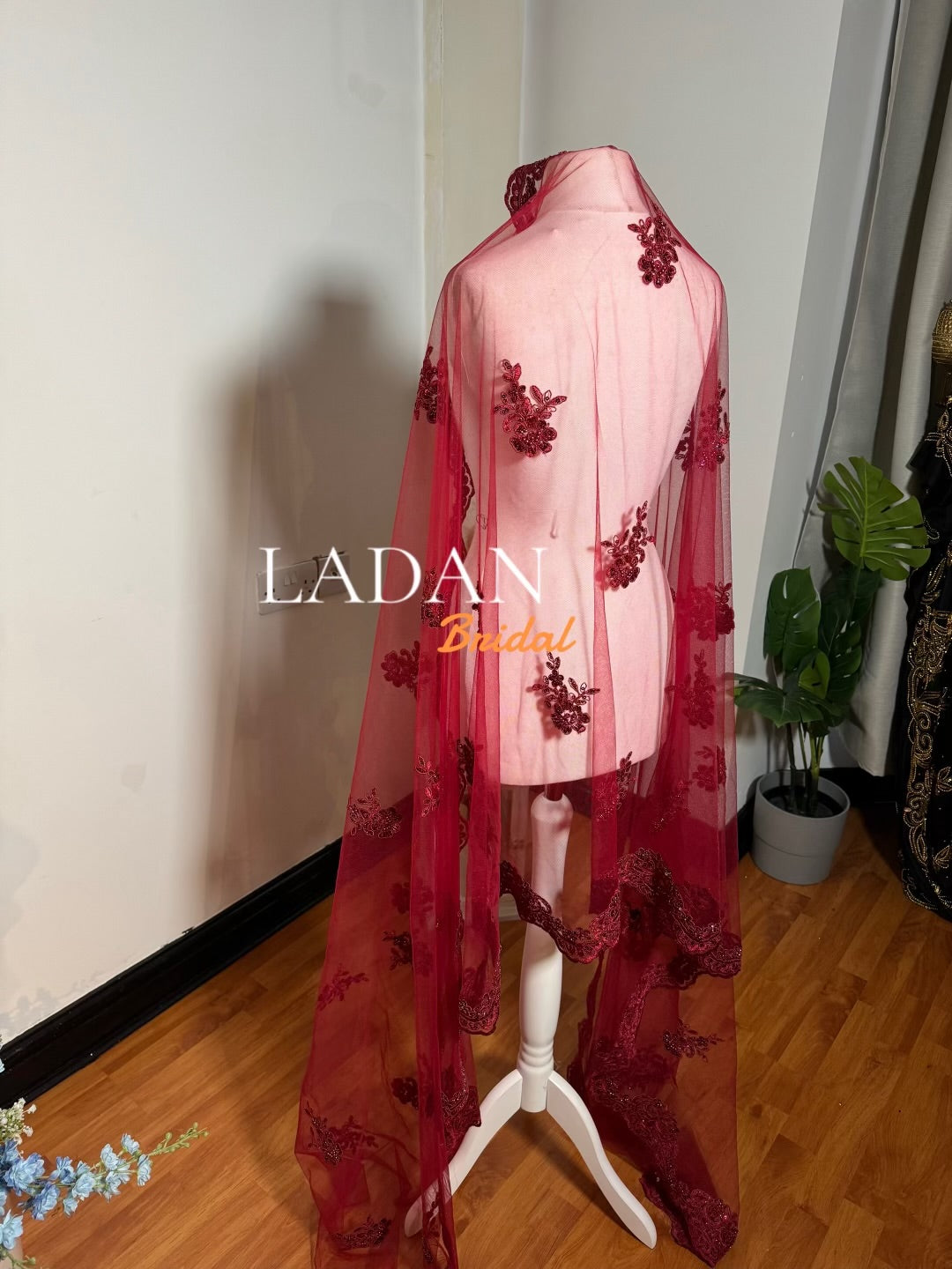 3 metre Pearl Lace Veil | Maroon