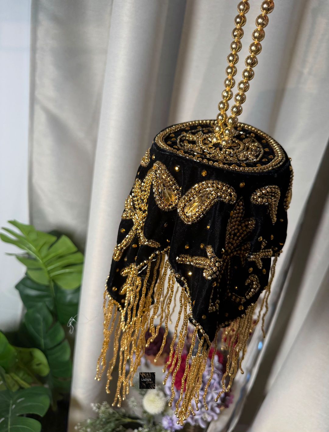 Velvet Embroidered Bag | Black