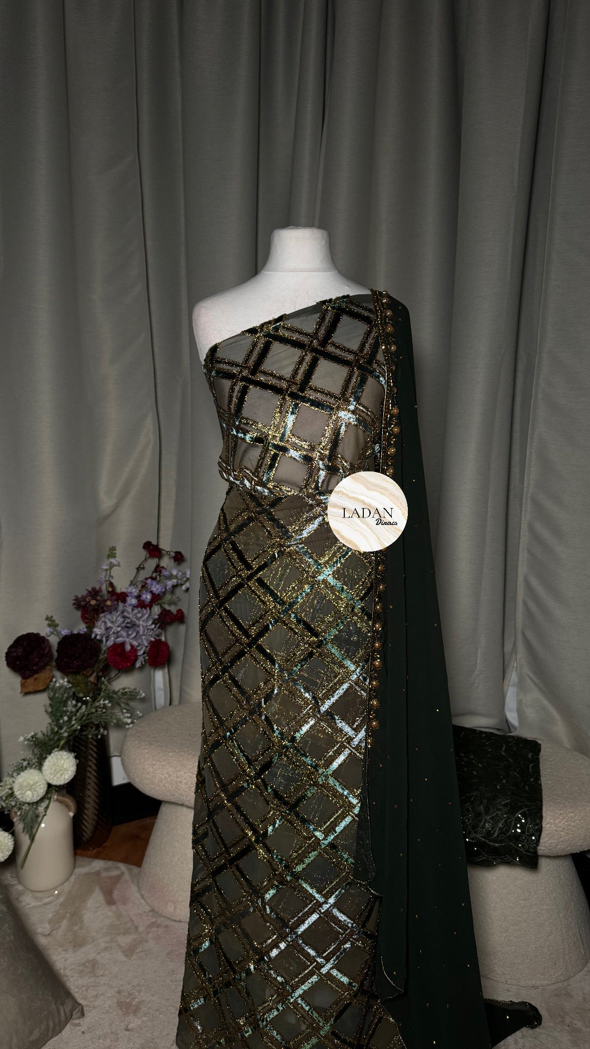 Diamond Maqbal Dirac | Dark Olive & Gold