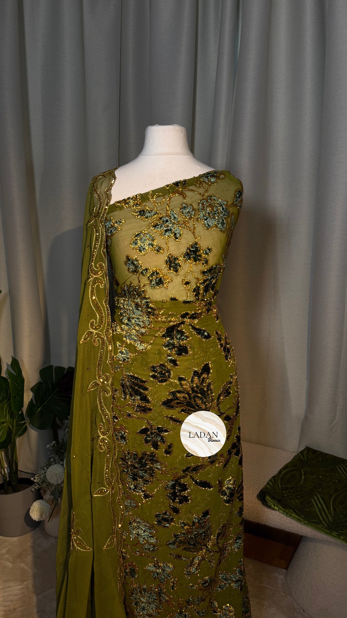 Luxury Floral Maqbal | Olive Green Dirac Set