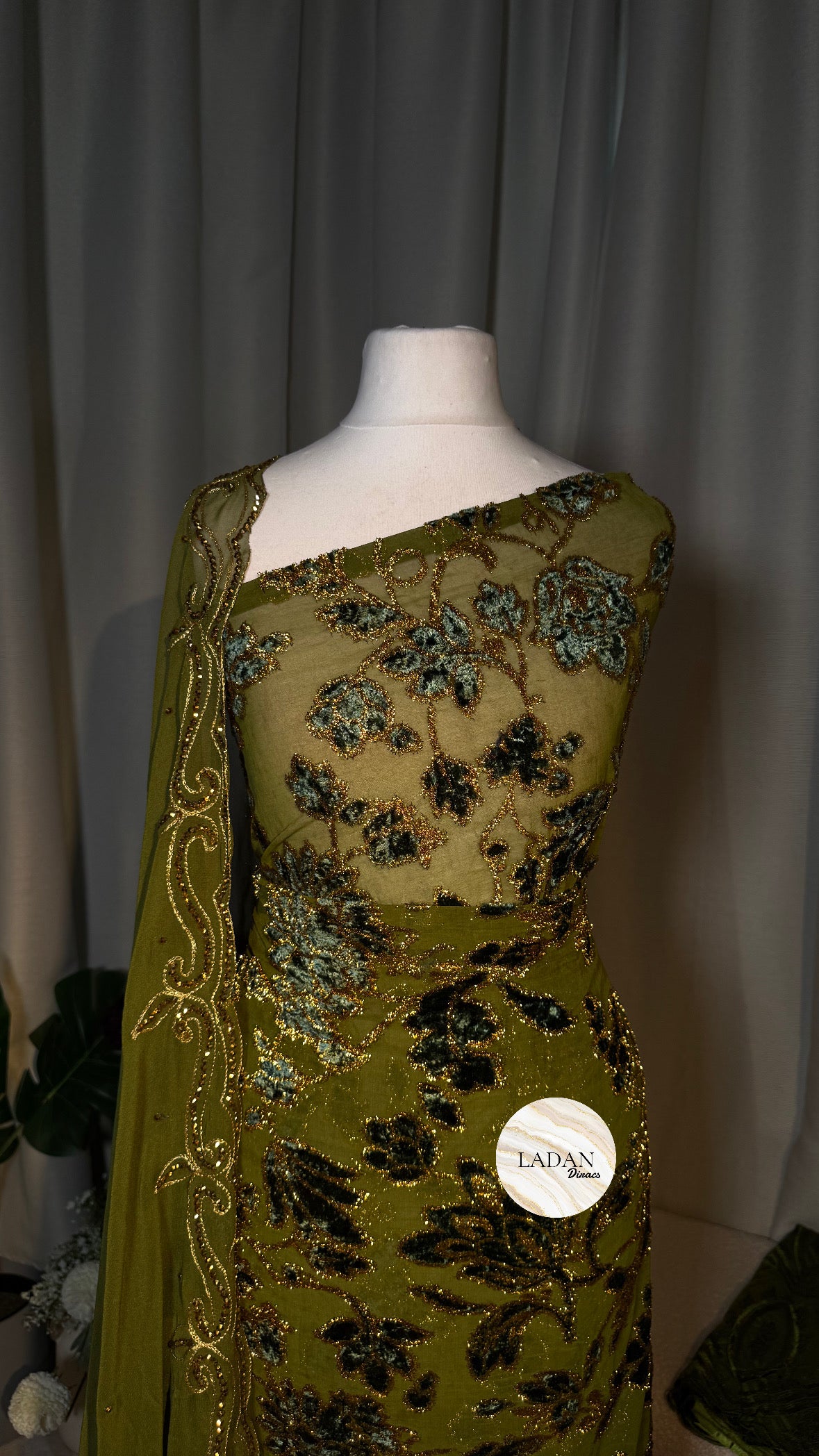 Luxury Floral Maqbal | Olive Green Dirac Set