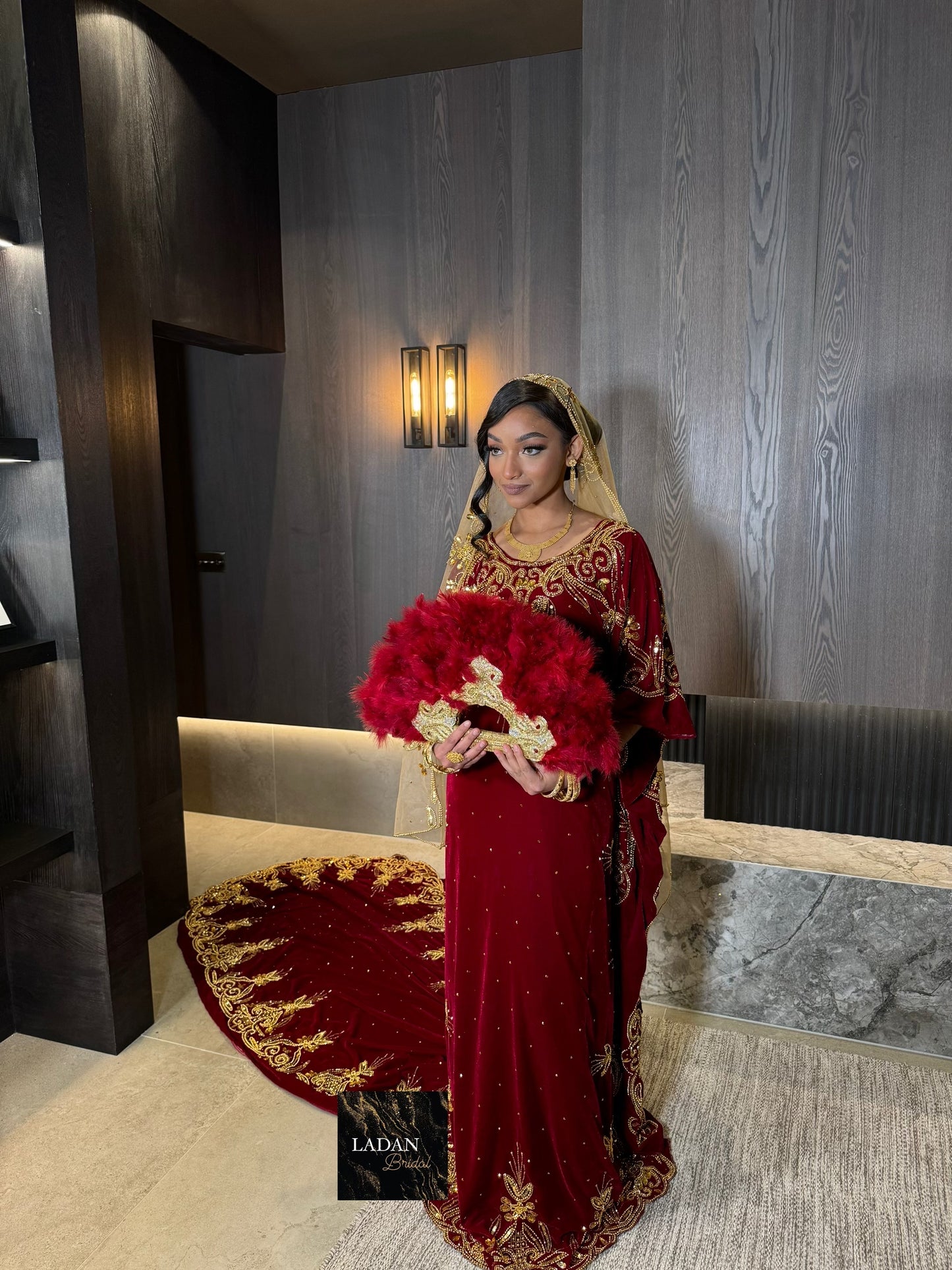 Ilwaad Velvet Bridal Dirac - Maroon