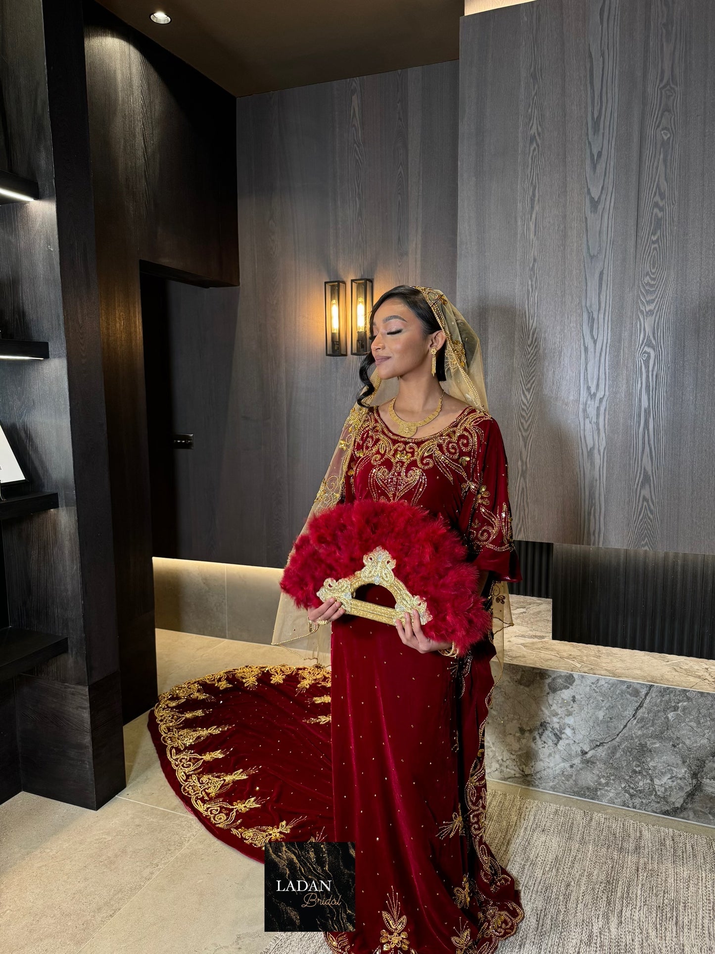 Ilwaad Velvet Bridal Dirac - Maroon