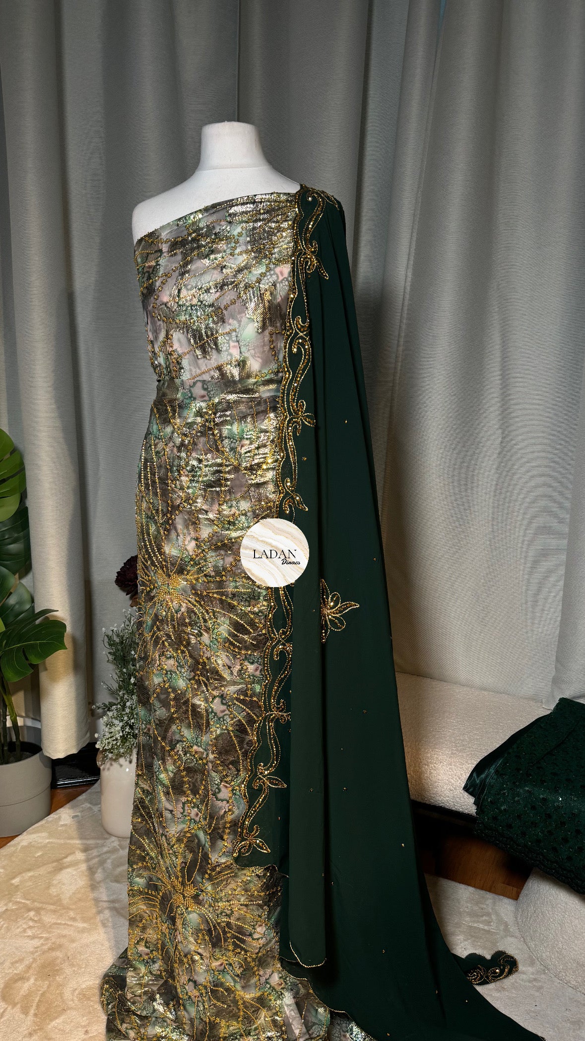 Floral Stone Dirac Collection - Dark Green