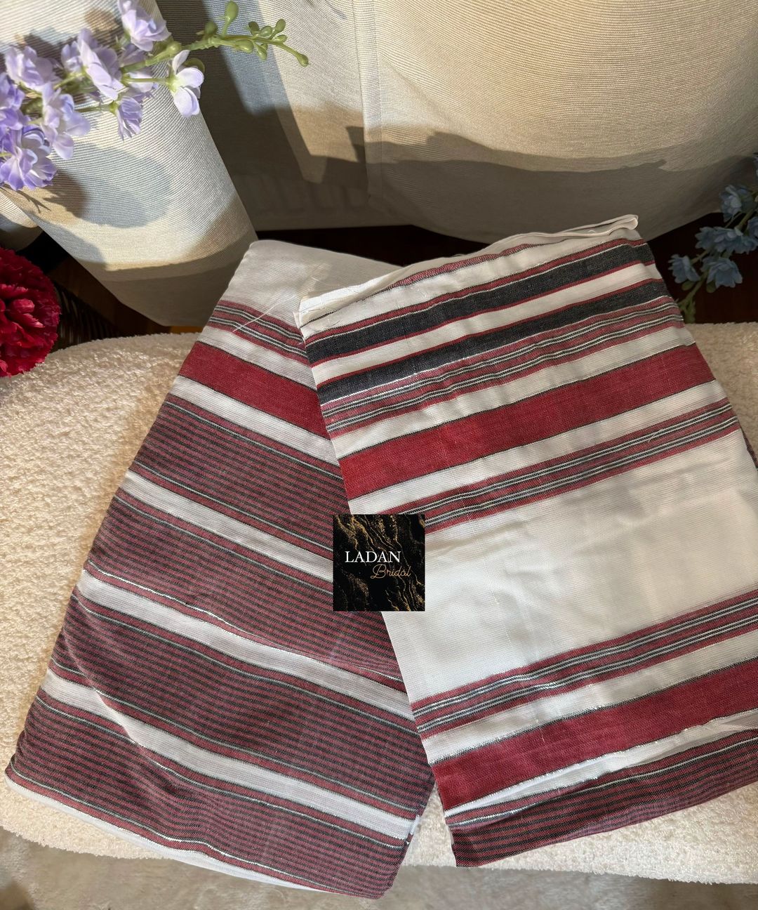 Hido Iyo Dhaqan - Pink & White