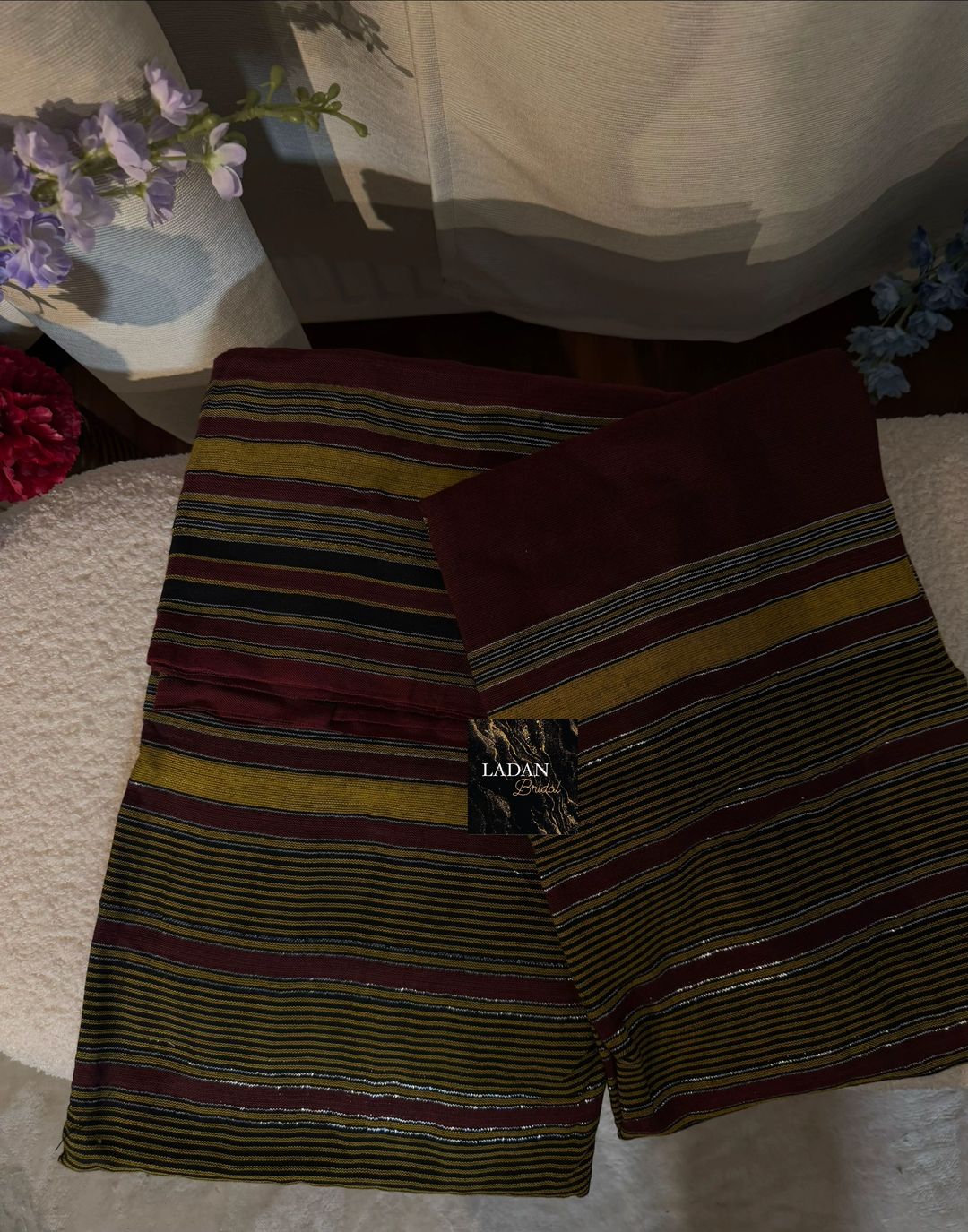 Hido Iyo Dhaqan - Maroon & Gold