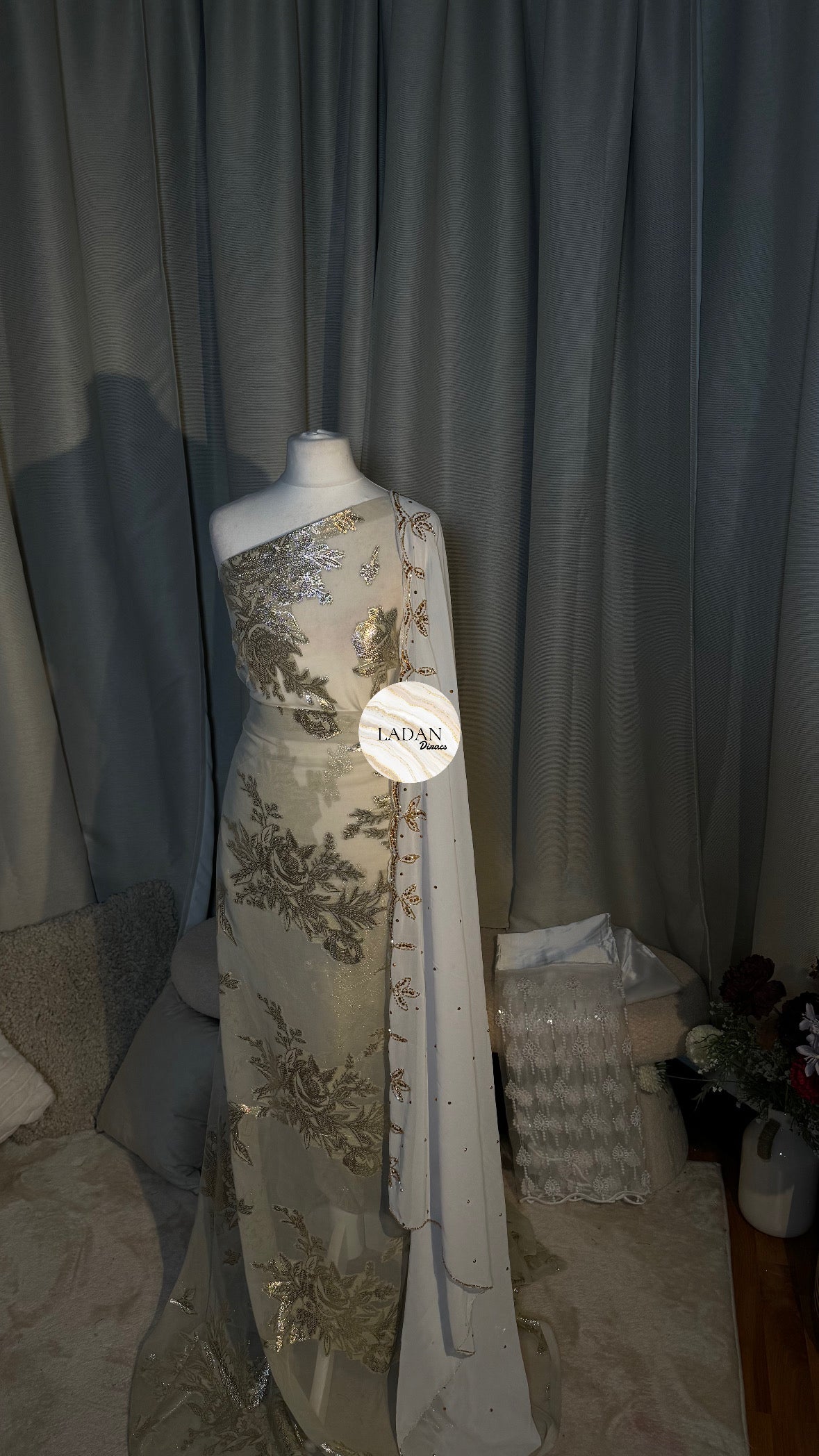 Faransawi Dirac Collection | White & Gold