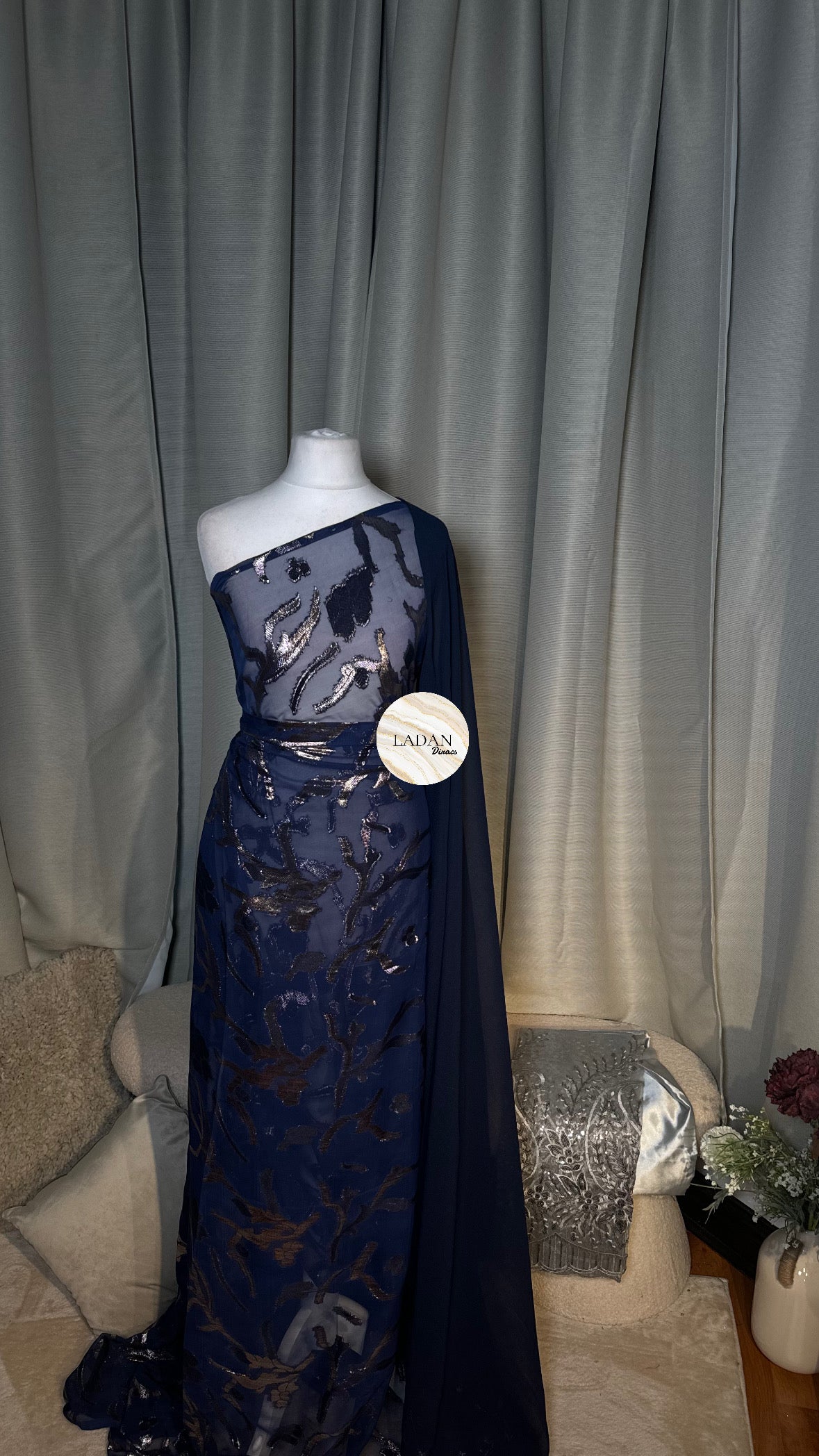 Faransawi Dirac Collection| Navy Blue & Silver