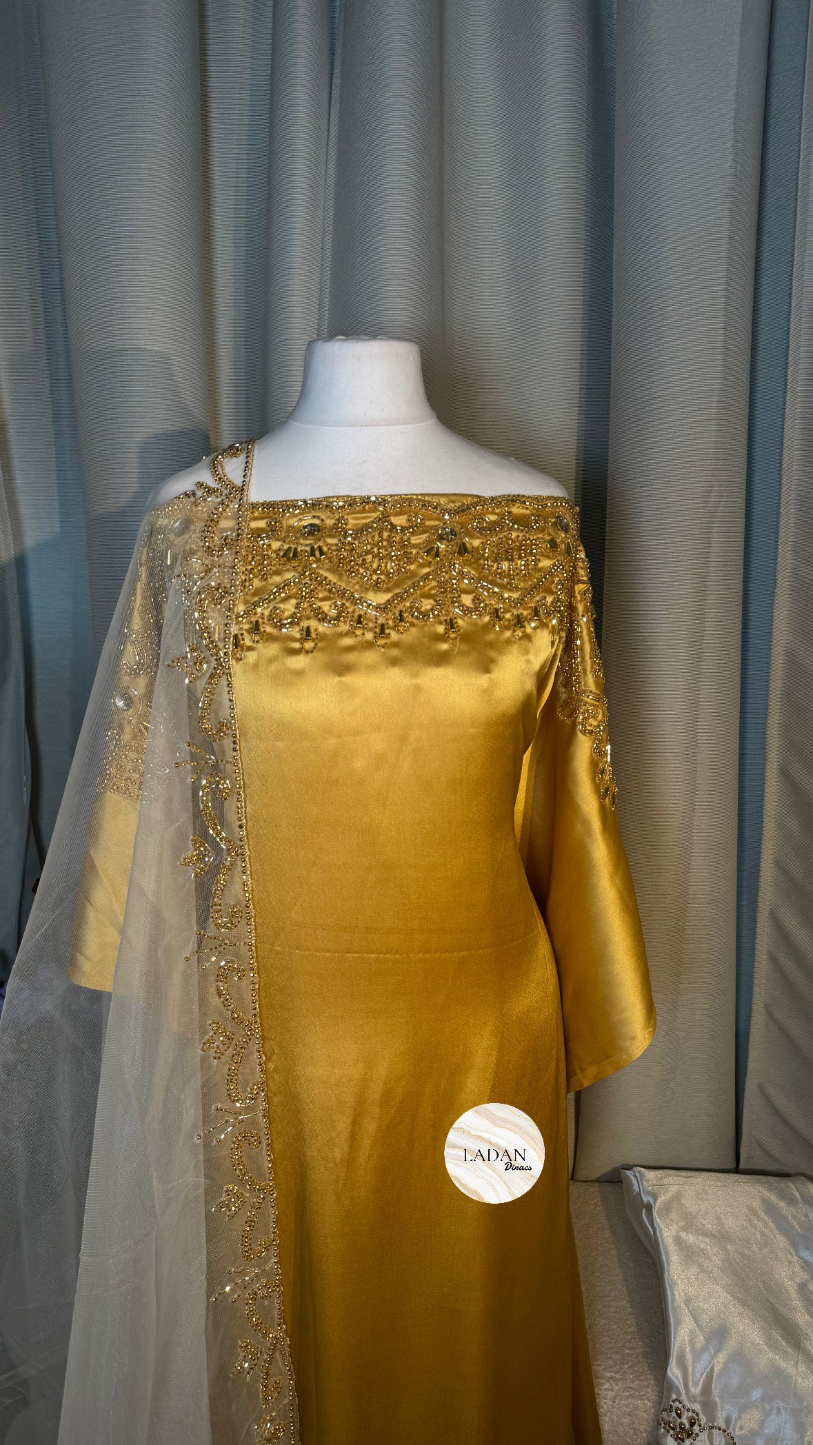 Luxury Embroidered Bridesmaids Sets | Gold & White | Bundle of 2