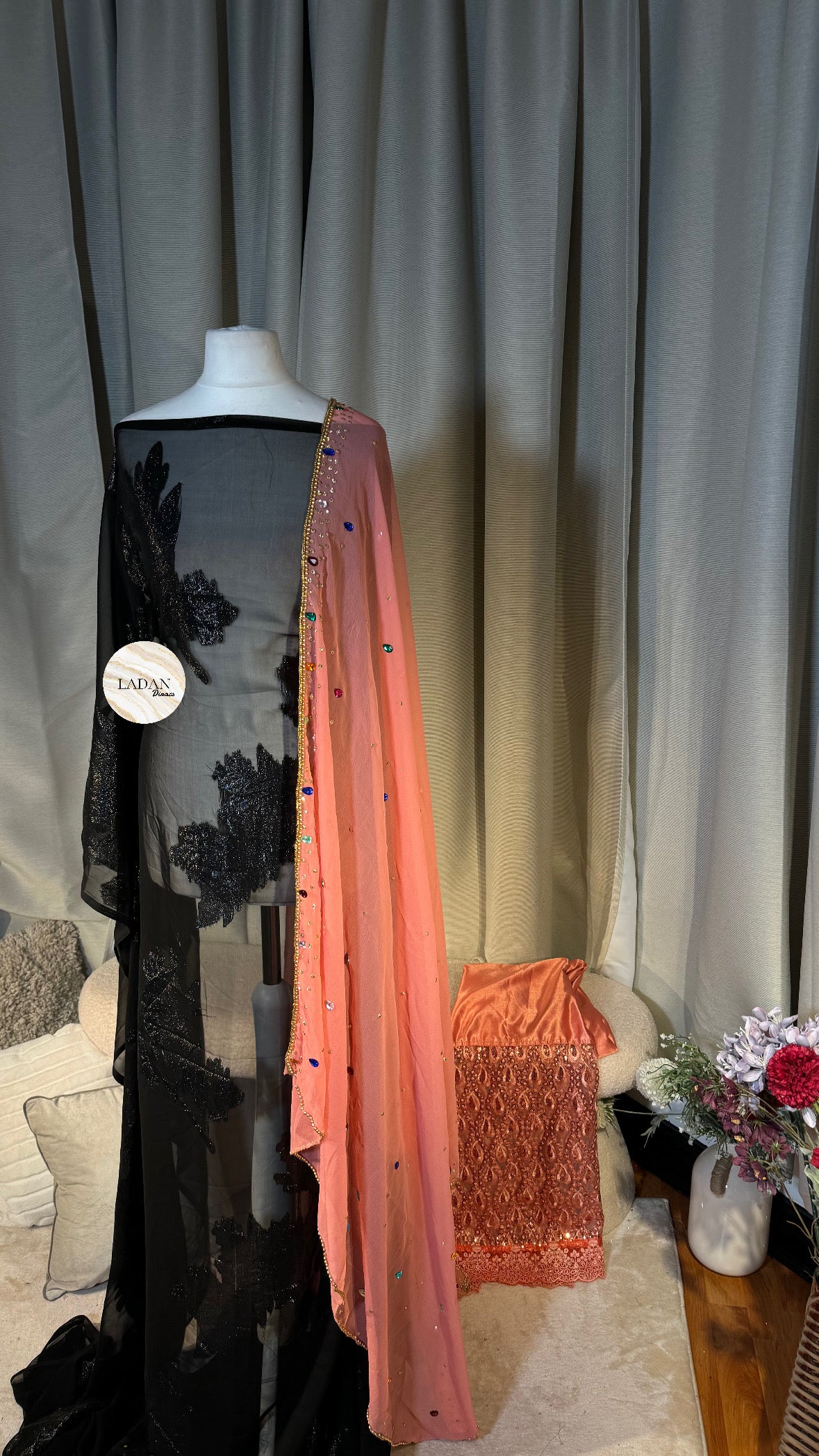 Faransawi Dirac | Black & Pink