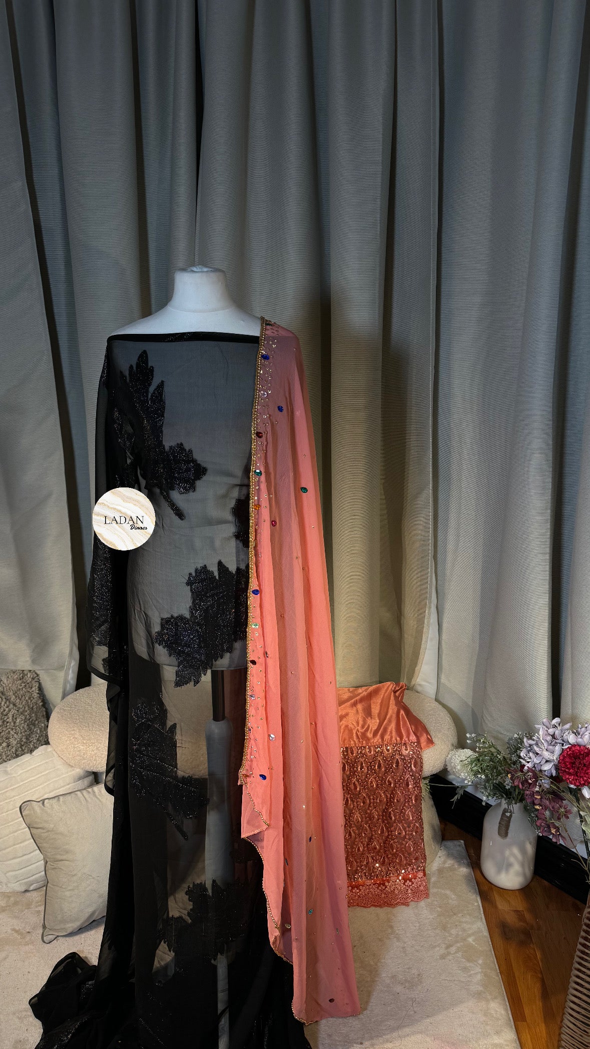 Faransawi Dirac | Black & Pink