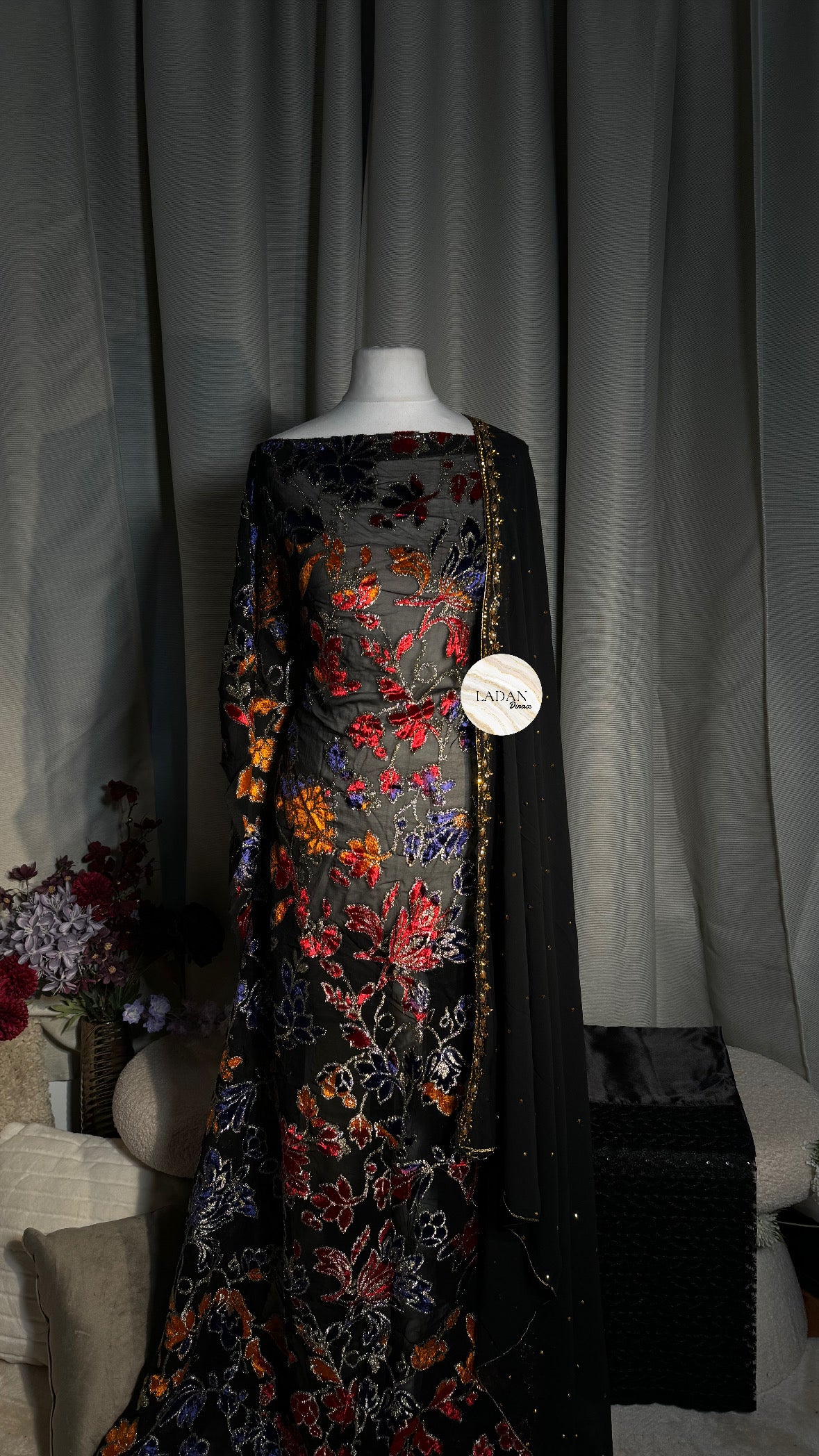 Prestige Maqbal Collection | Black & Multicoloured Dirac Set