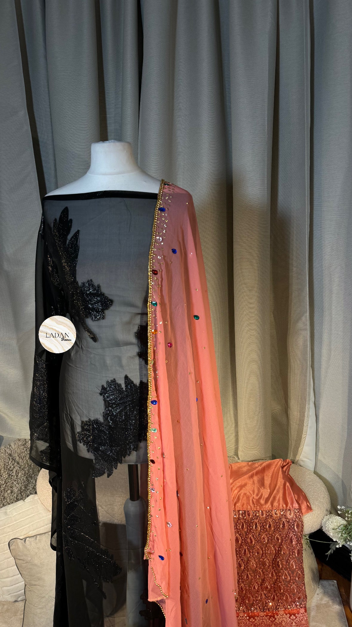 Faransawi Dirac | Black & Pink