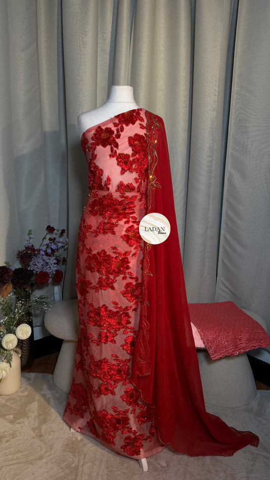 Intricate Floral Maqbal Collection |Pink & Red Dirac Set