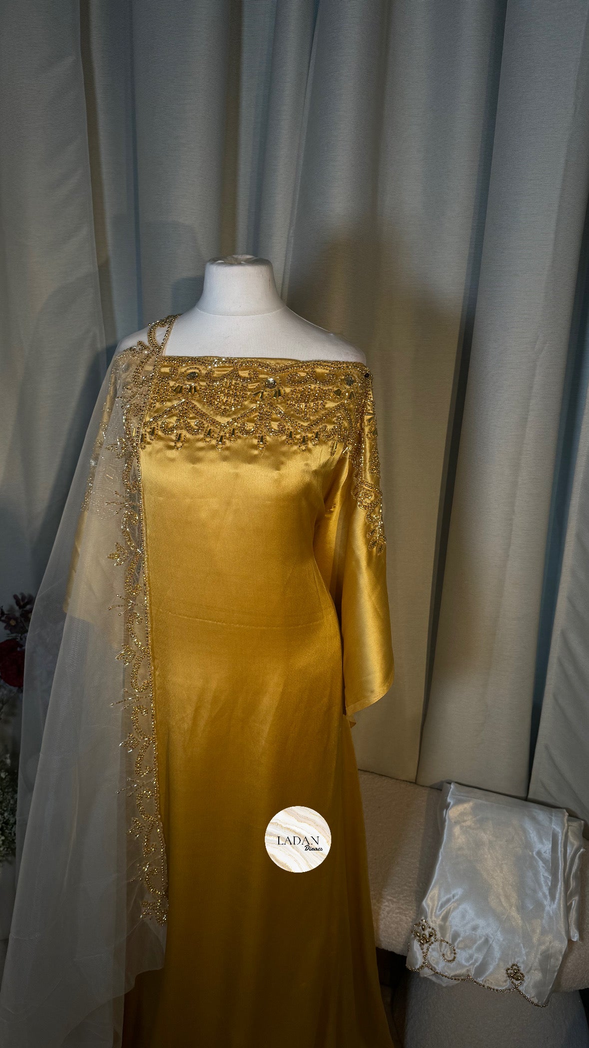 Luxury Embroidered Bridesmaids Sets | Gold & White | Bundle of 2