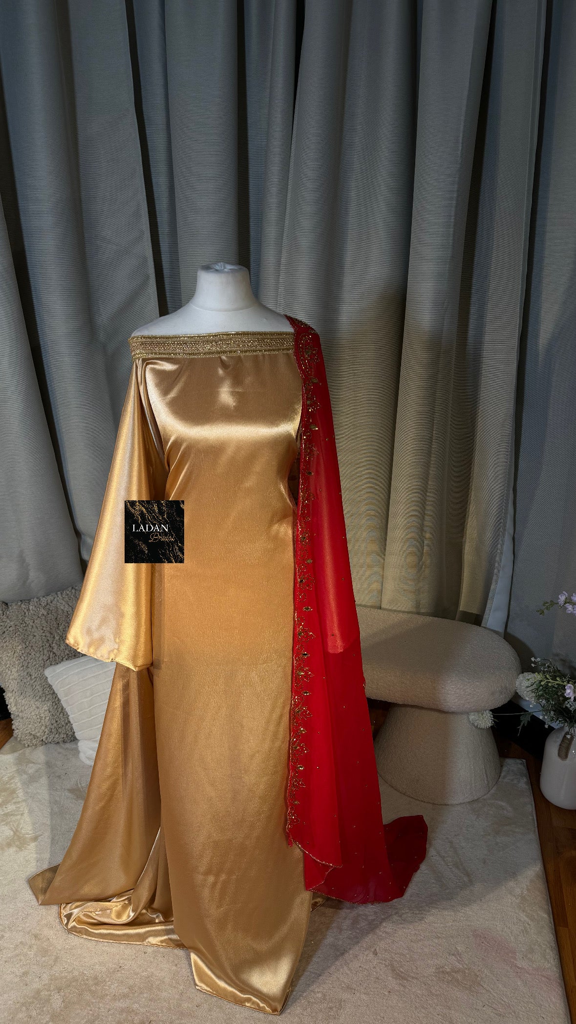 Bespoke Satin Bridesmaids Set - Chiffon Embroided Garbasaars | Red