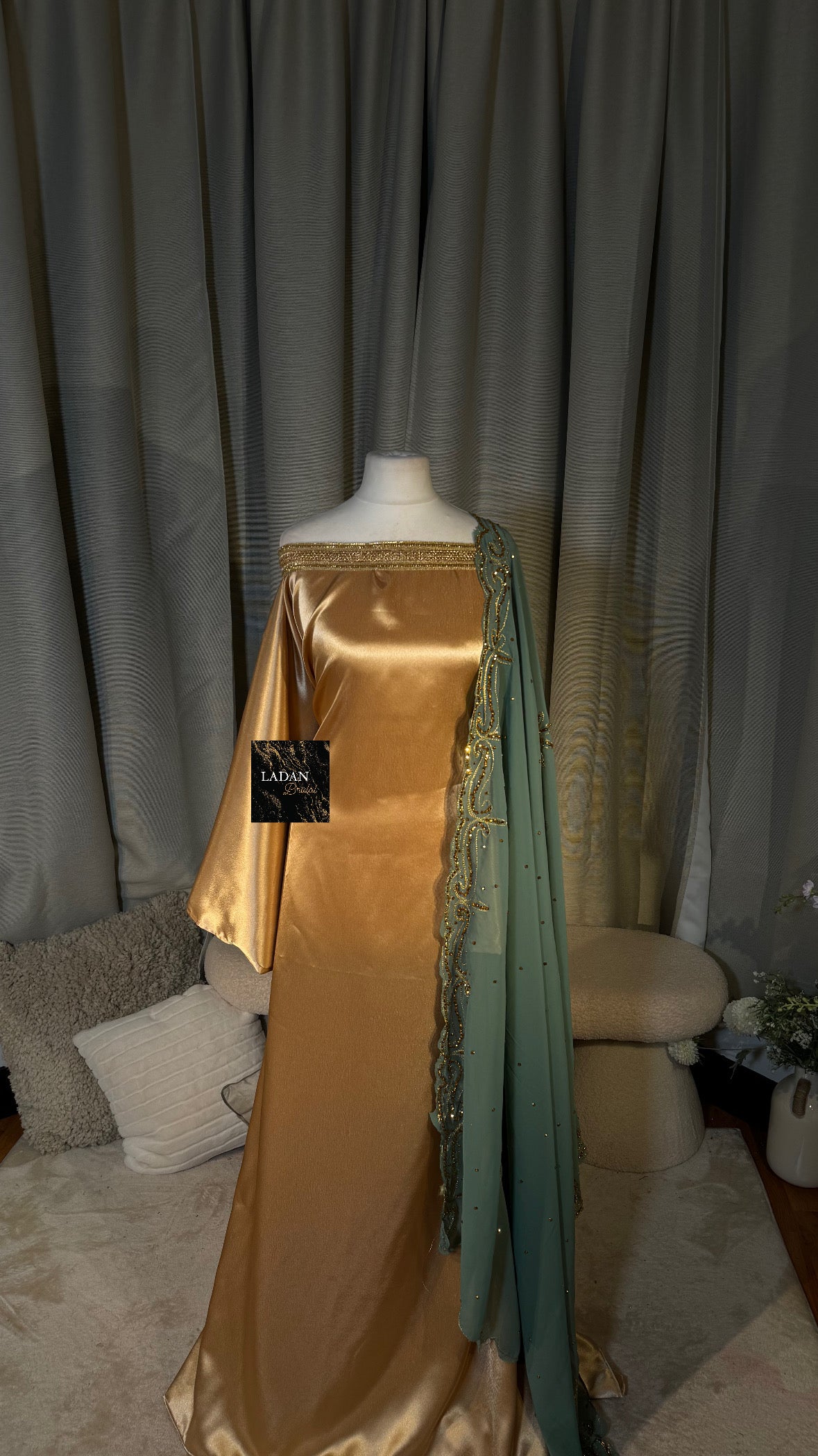 Bespoke Satin Bridesmaids Set - Chiffon Embroided Garbasaars | Gold & Mint Green
