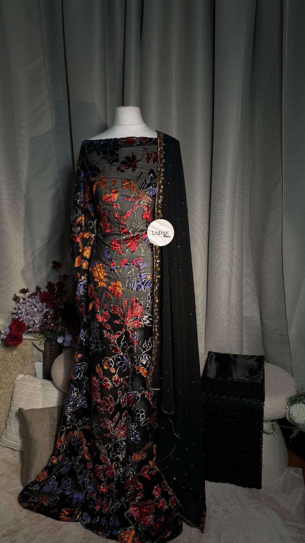 Prestige Maqbal Collection | Black & Multicoloured Dirac Set