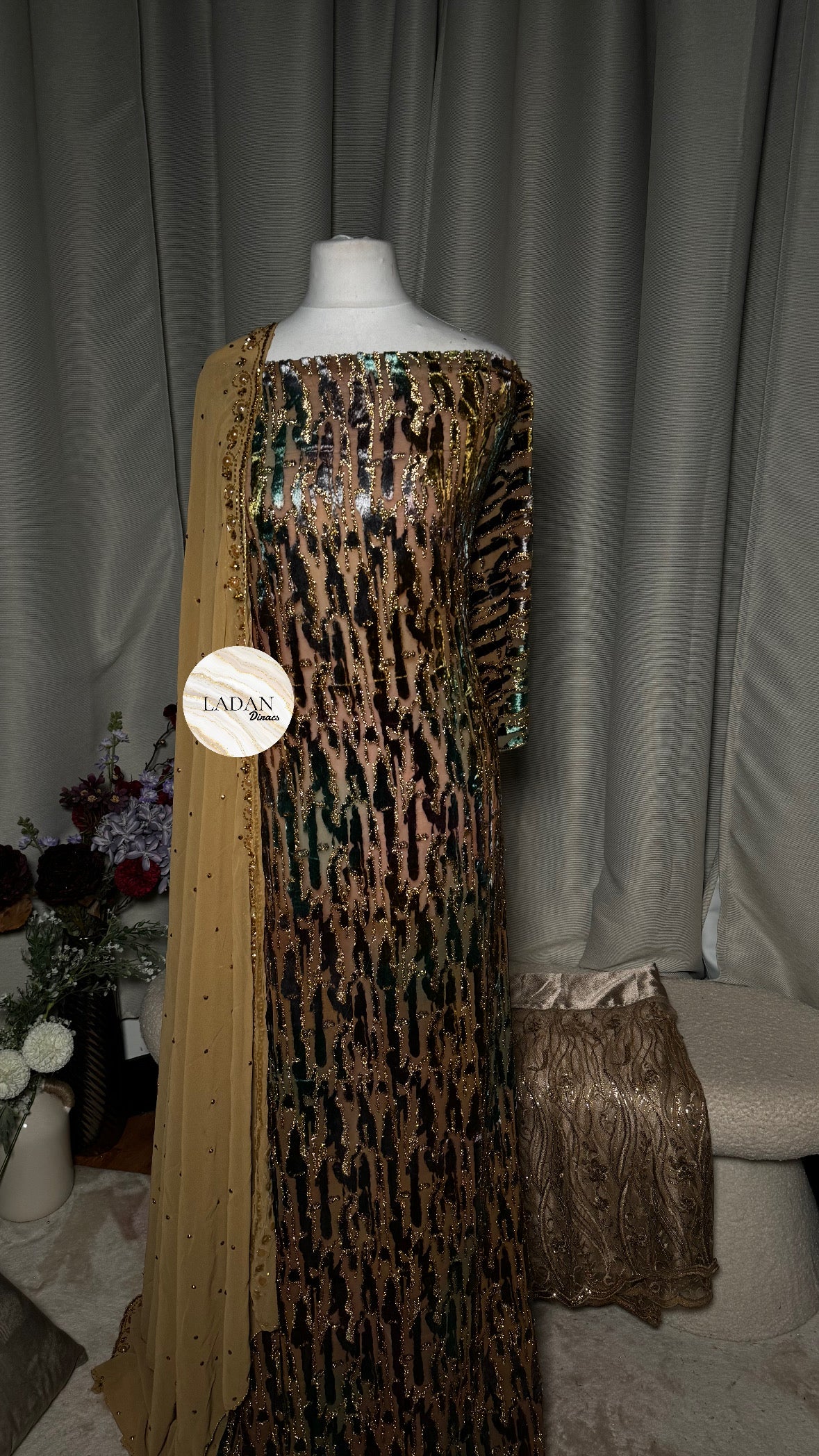 Multicolour Prestige Maqbal Set