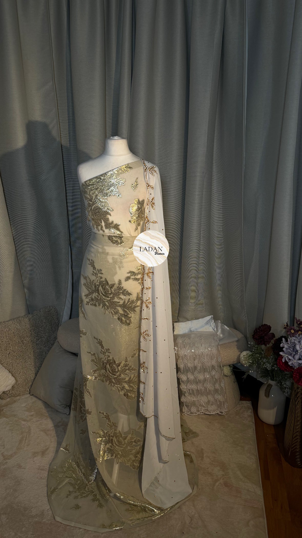 Faransawi Dirac Collection | White & Gold