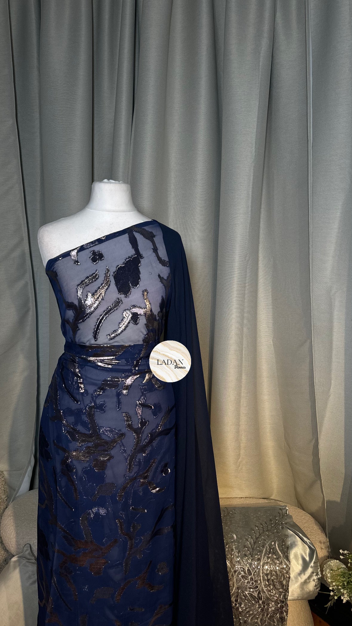 Faransawi Dirac Collection| Navy Blue & Silver