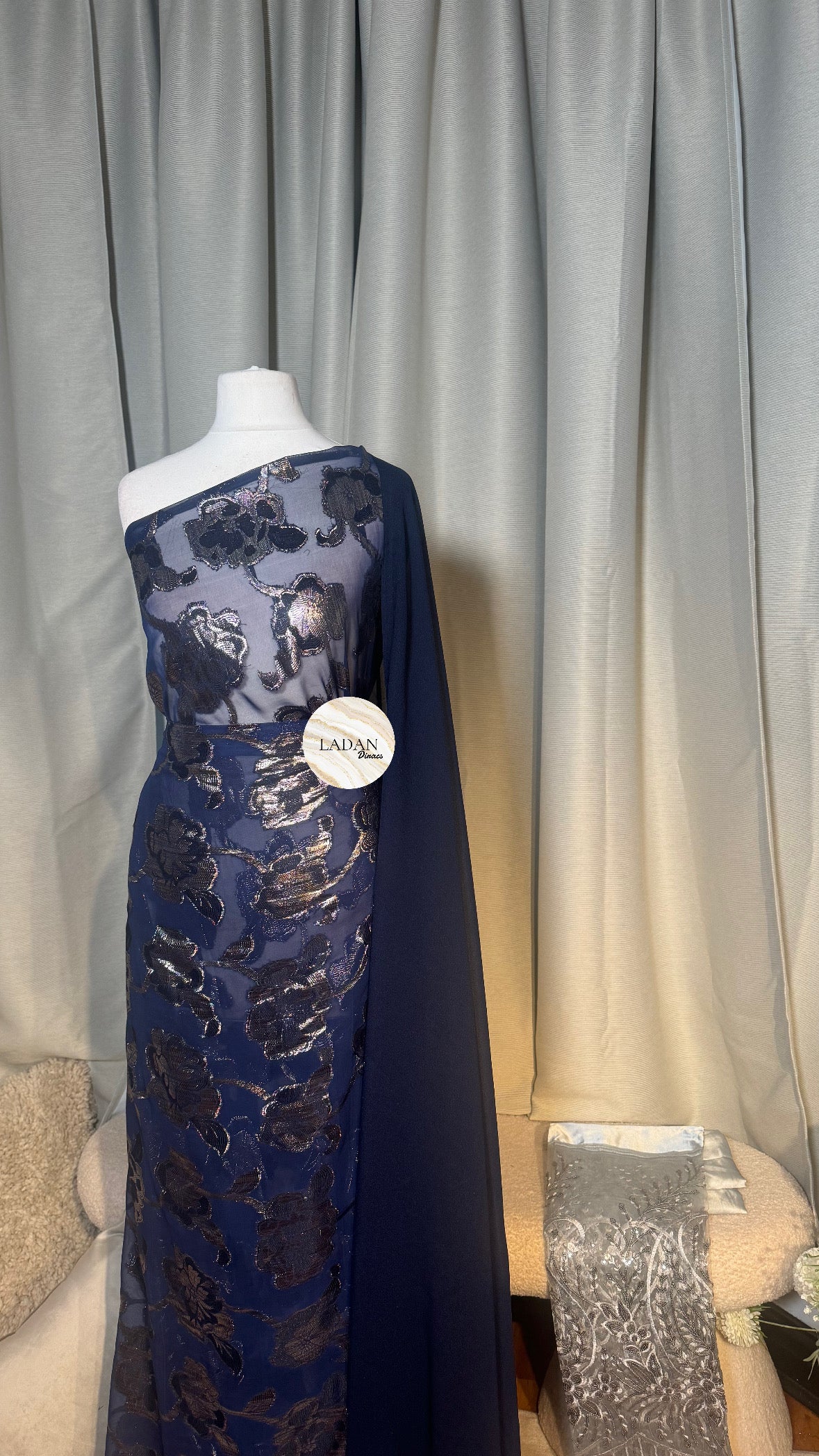 Faransawi Dirac Collection| Navy Blue & Silver