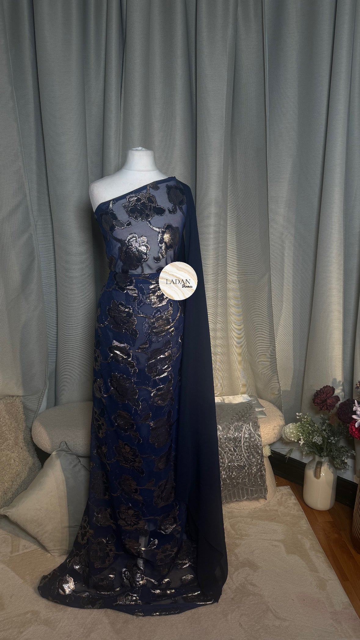 Faransawi Dirac Collection| Navy Blue & Silver